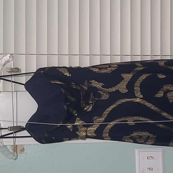 Betsy Adam formal gown - Picture 2 of 3